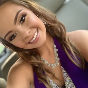 Meet your Posher, Abbey